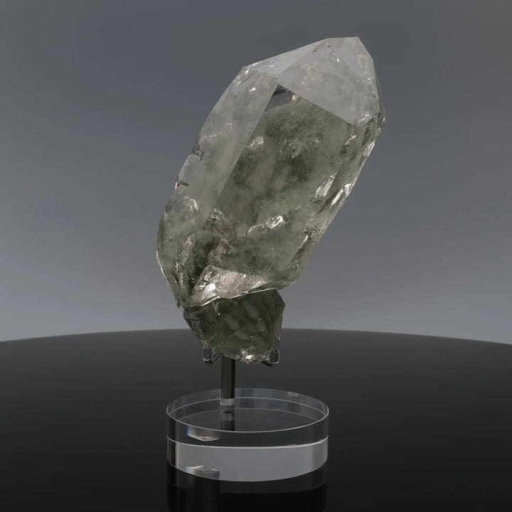 PHANTOM BLADE | Phantom quartz with chlorite from the Himalayas | 218 g