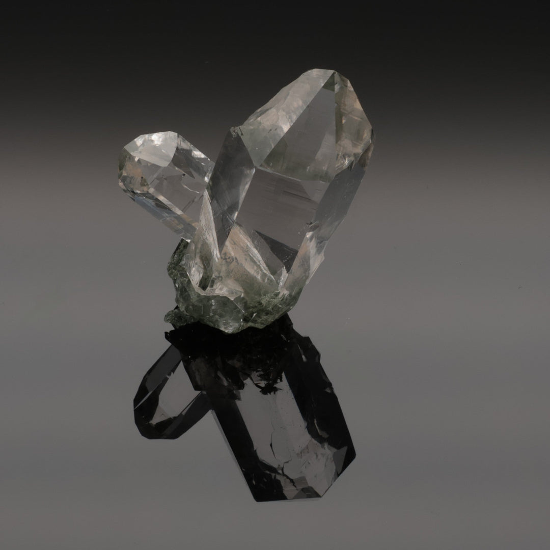 CRYSTAL TWIN | quartz with chlorite from the Himalayas | 59 g