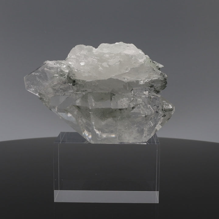 ICE HORIZON | Quartz with chlorite from the Himalayas | 297 g