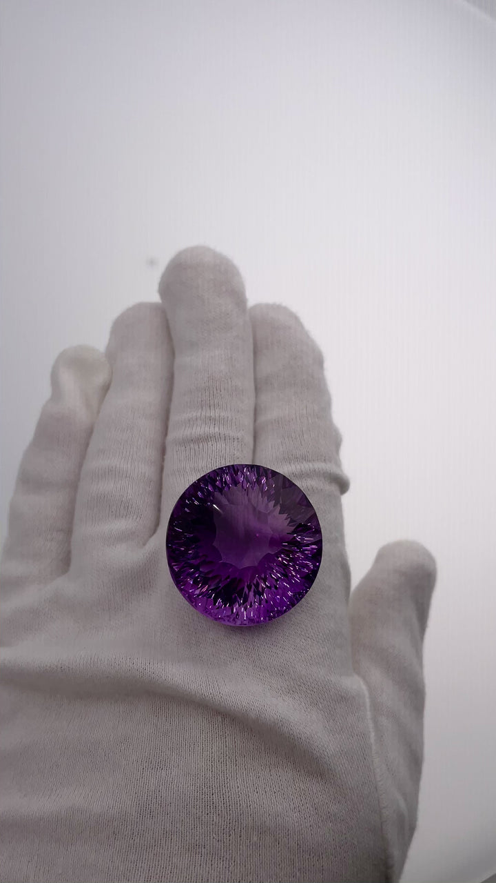 134,47 ct Amethyst Mastercut - Concave Cut "Firework" - GLT Zertifikat