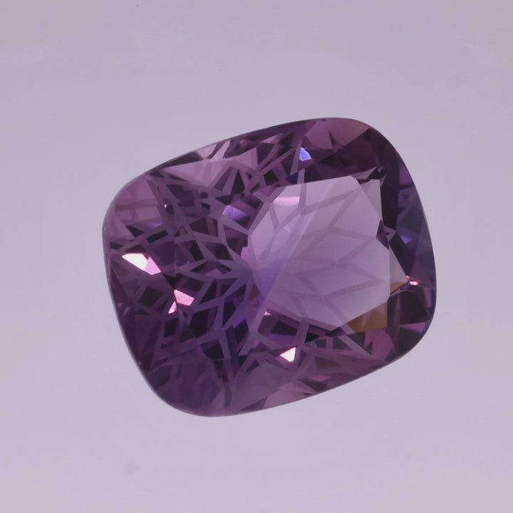 91,87 ct Amethyst „Lotus Blossom“ - GLT Zertifikat - Cushion Mixed Cut
