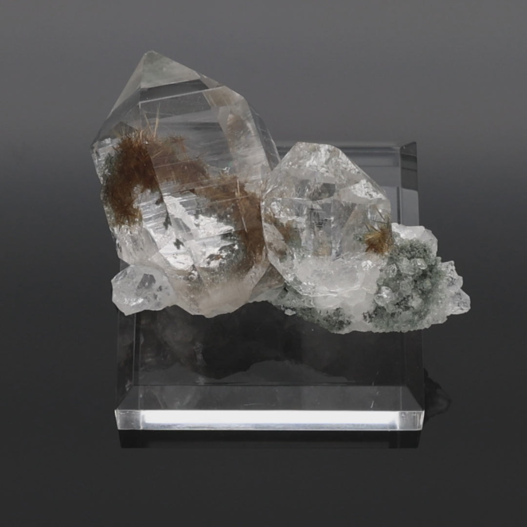 GOLDEN VEIN | Rutilated quartz with chlorite from the Himalayas | 64 g