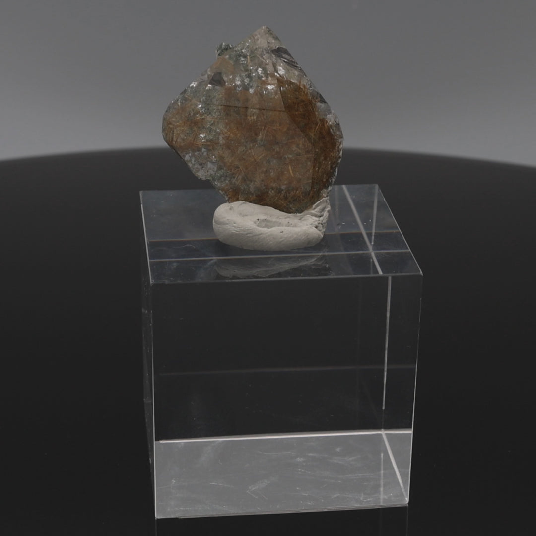 GOLDEN SPIRIT | Rutilated quartz with chlorite from the Himalayas | 18 g
