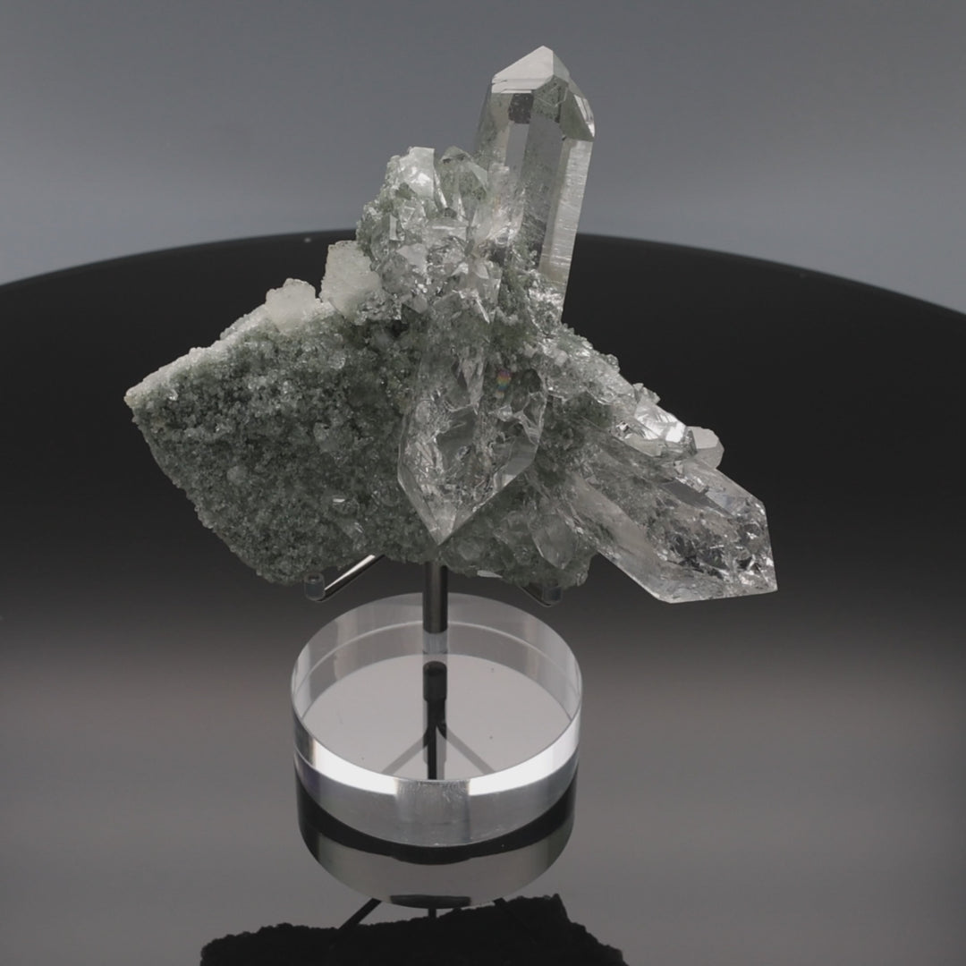 ICE ARCH | Quartz with chlorite from the Himalayas | 181 g